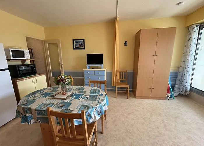 Charmant Studio Renove A 50M De La Plage Avec Terrasse Et Parking - Fr-1-224C-82 * סן ז'אן דה מון